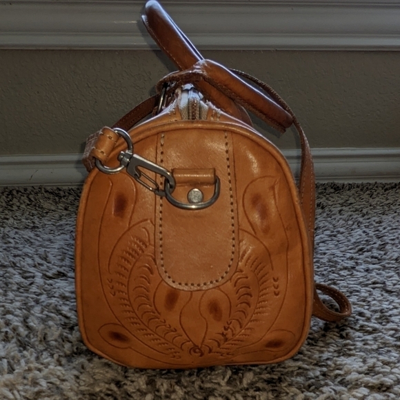 Genuine Leather Purse Hand Tooled Design Burnished with Detachable Strap - Picture 9 of 13